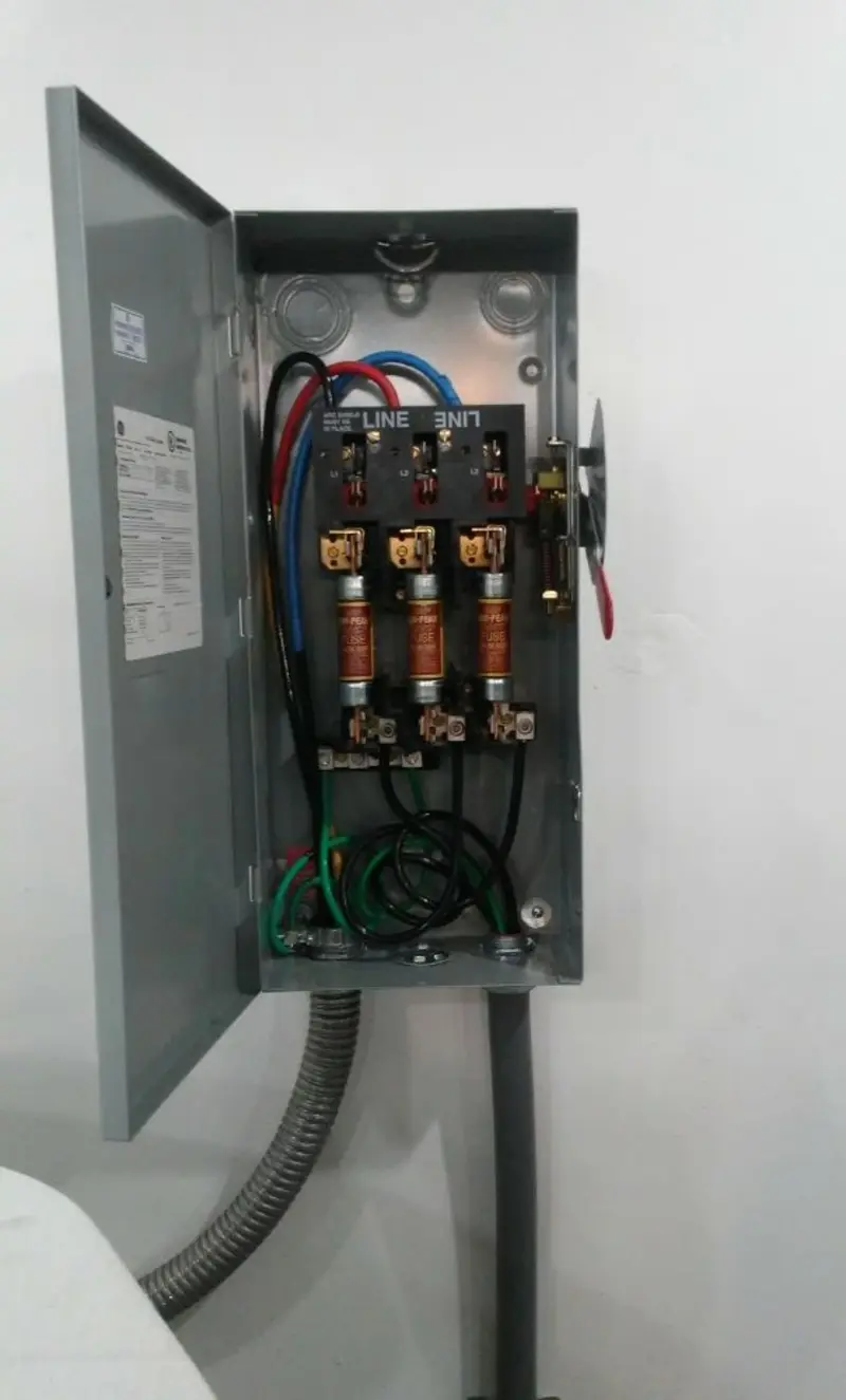 Three-phase disconnect switch installed for Electrical Wiring & Rewiring in Oak Brook